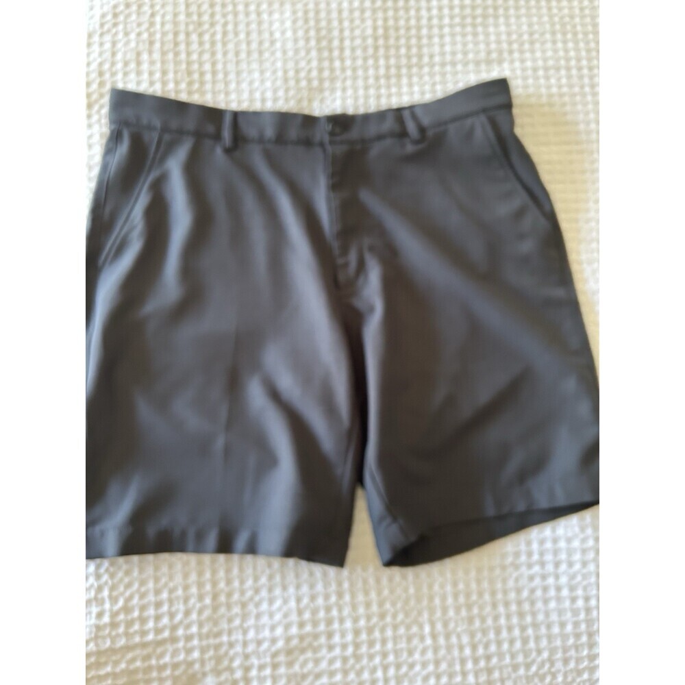 Men's GREG NORMAN Shark Performance Fabric Golf Shorts - Black Size 36